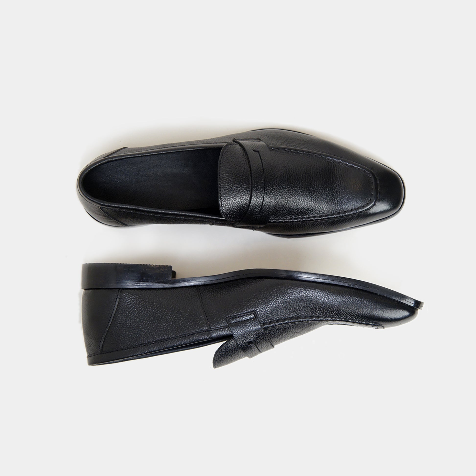 The Classic Loafers.BLK – Goka